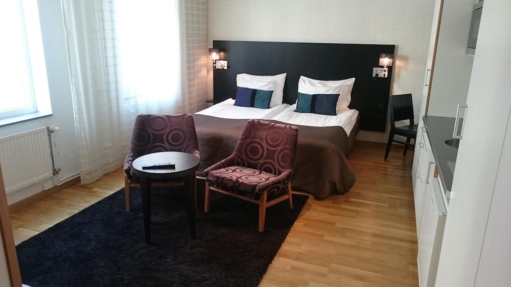 Western Time Hotell