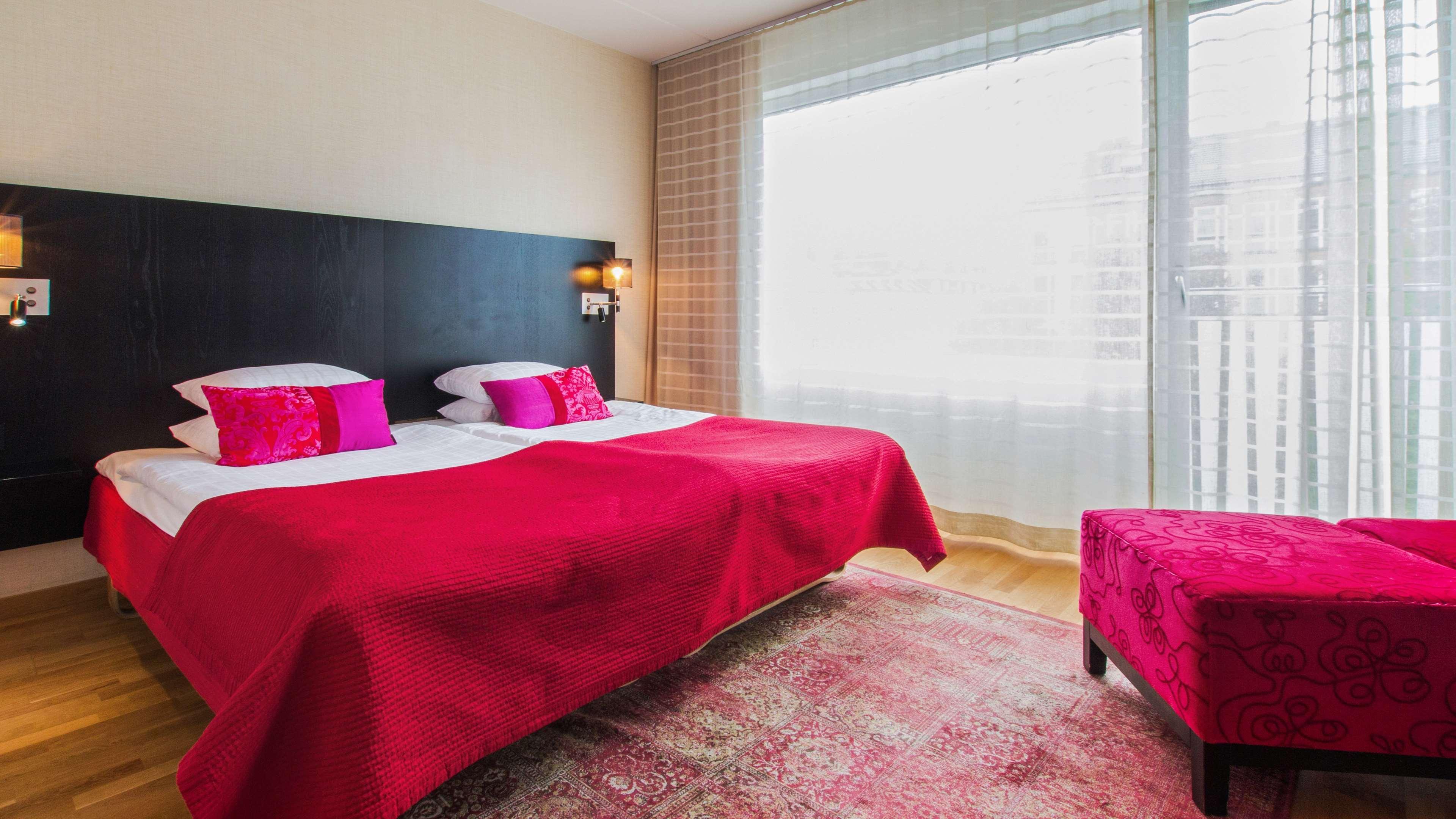 Hotell Western Time 4*