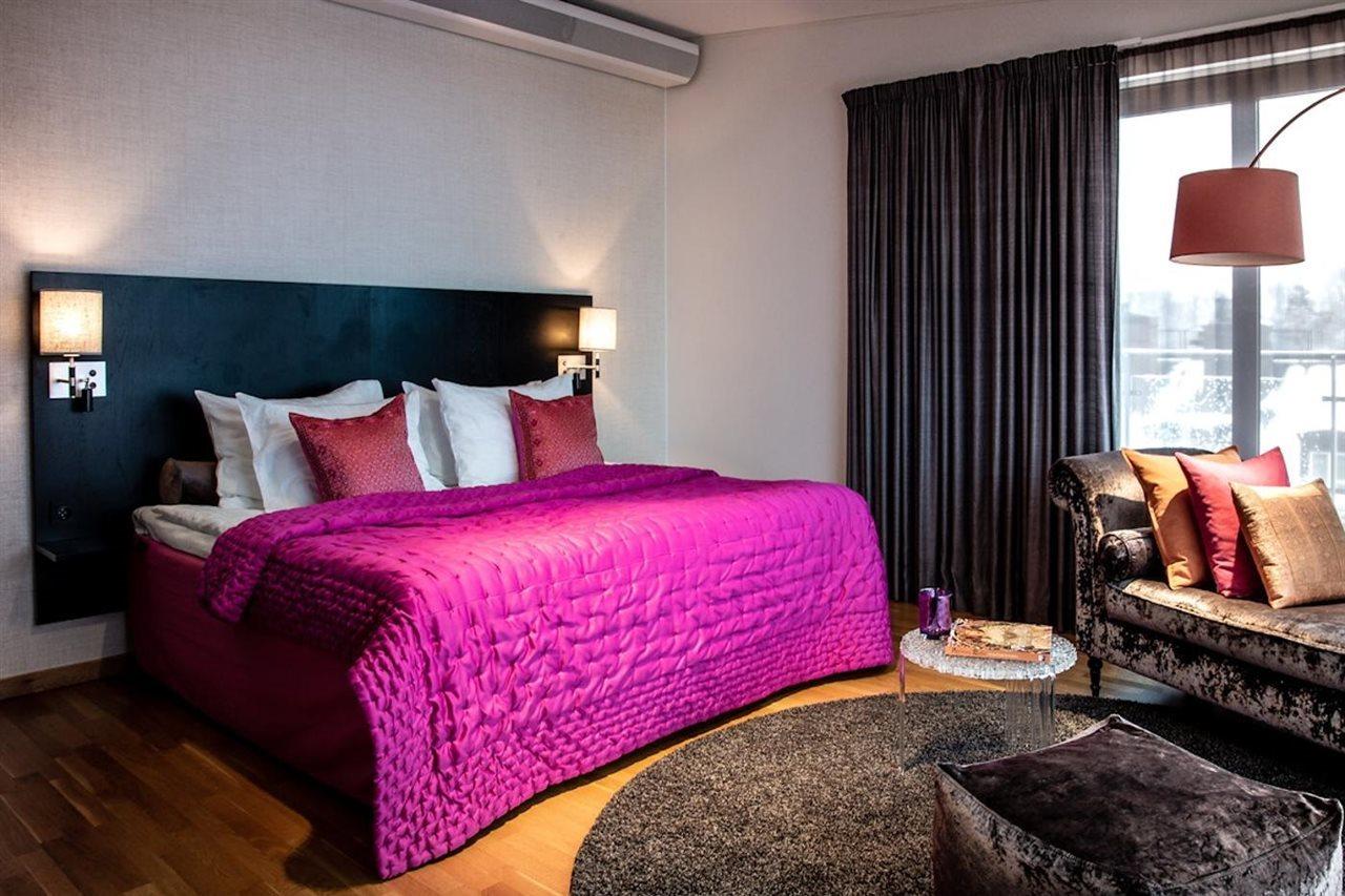 Hotell Western Time 4*